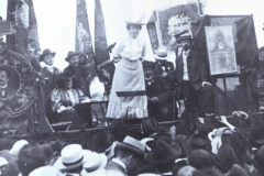 Rosa discursando em Stuttgart, 1904