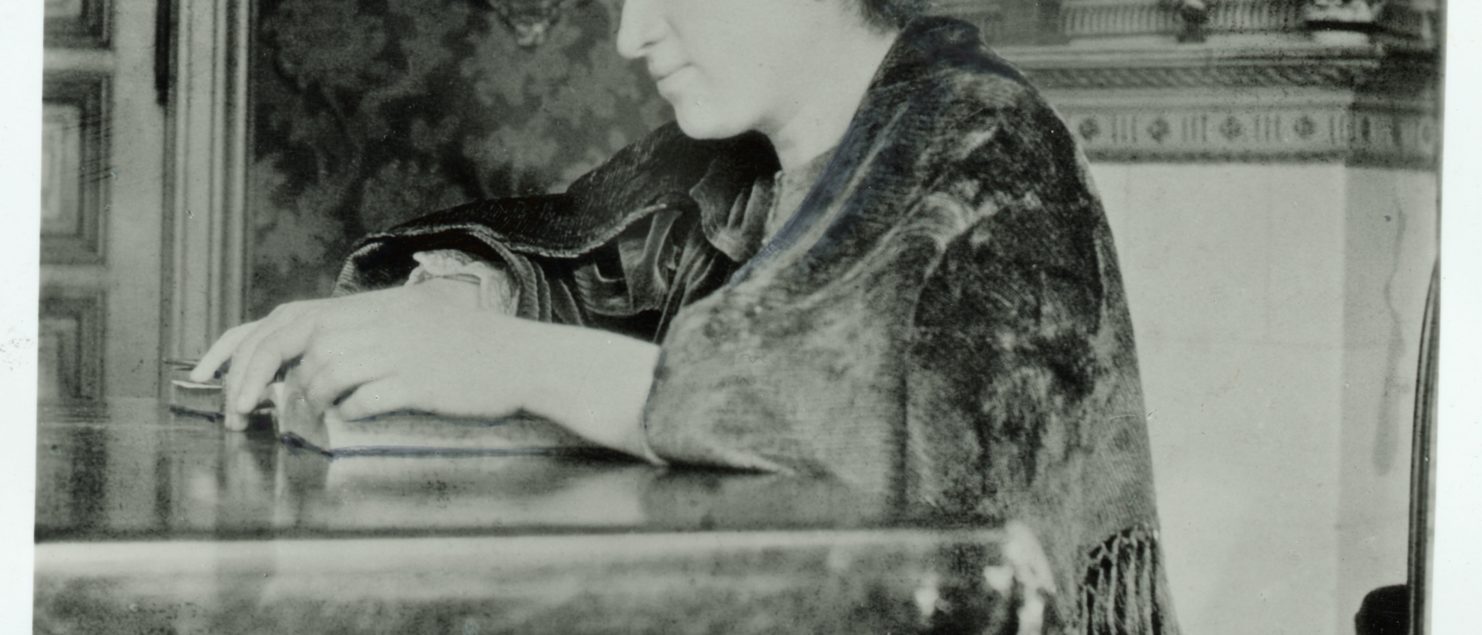 1907 - Rosa Luxemburgo em sua residência - crédito Editora Dietz - Fundação Rosa Luxemburgo